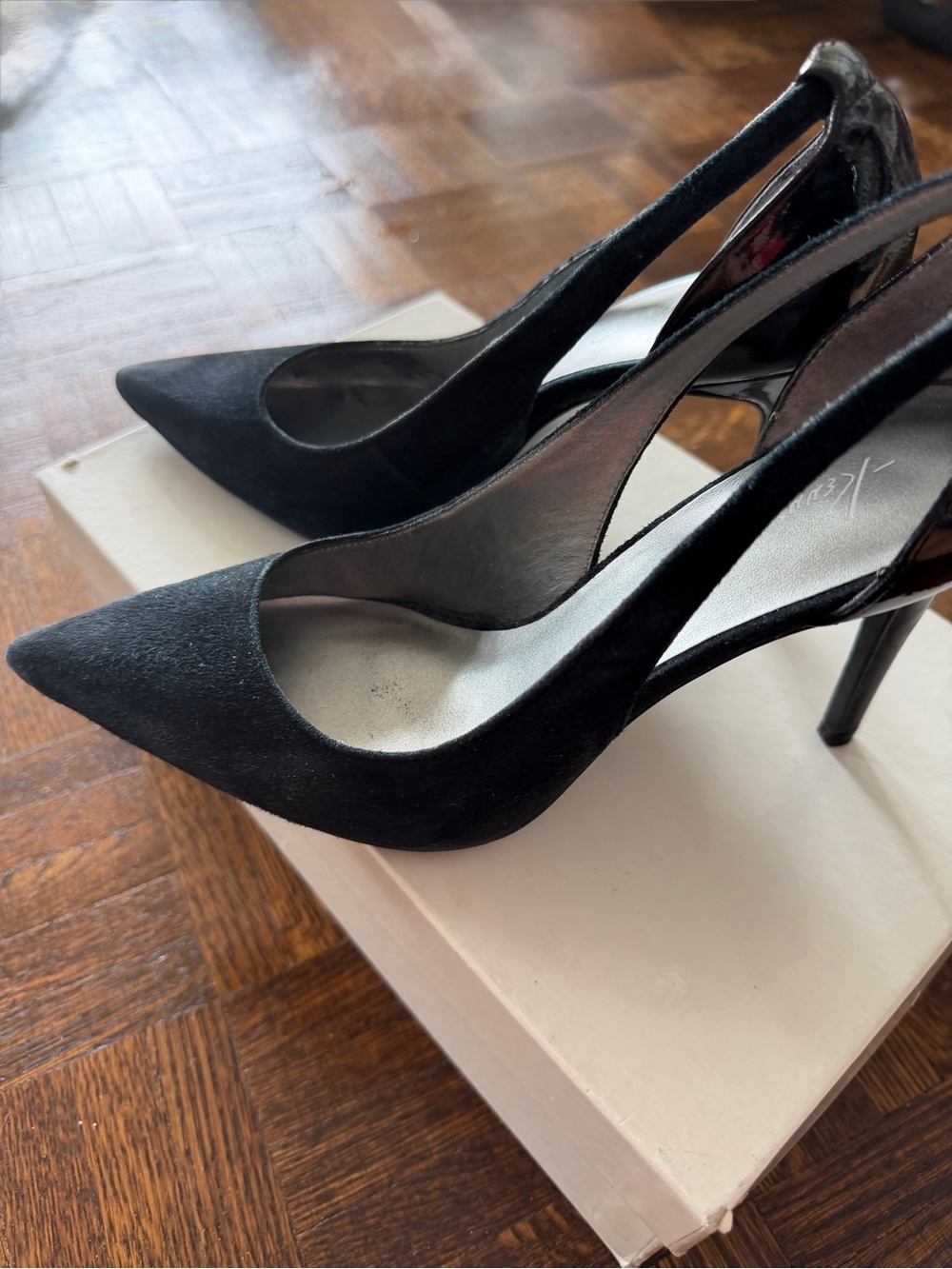 Kenneth Cole Black Pointed-Toe Slingback Stiletto Heels